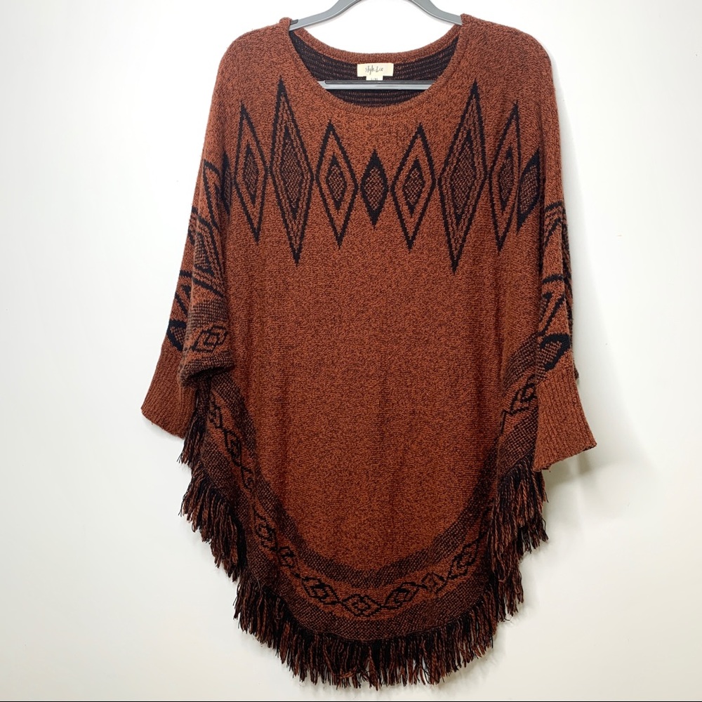 Boho Cotton Sleeved Poncho With Fringe & Geometric Design Large/XL